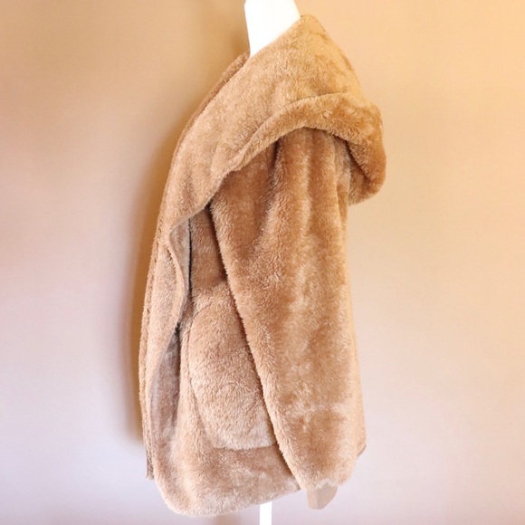 Camel Faux Fur Jacket - Picture 5 of 10